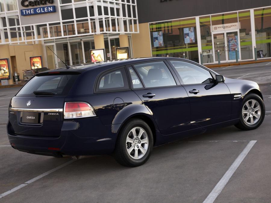  Holden Commodore Omega Sportwagon 2008 года  (фото 9 из 12)